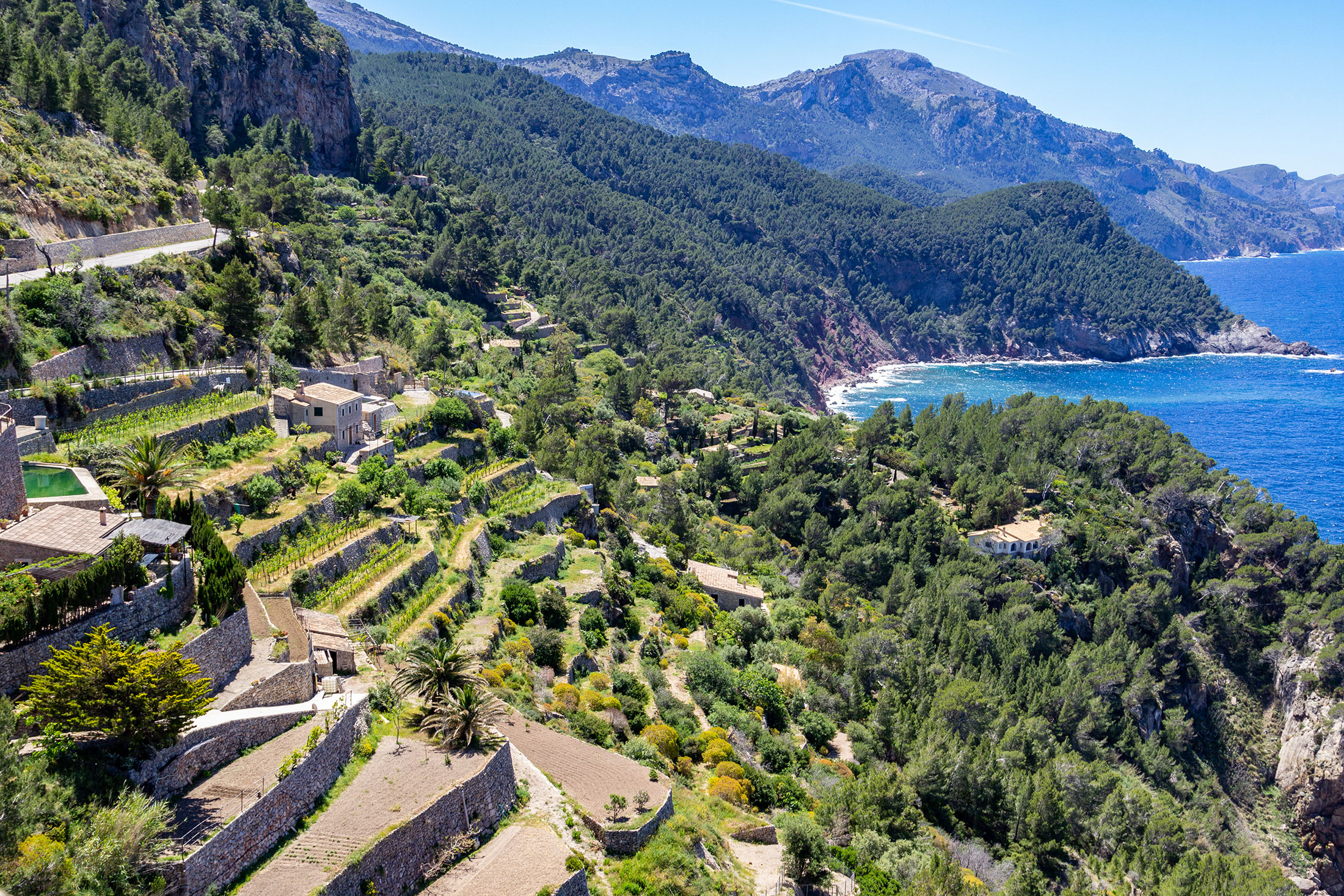 scenic-view-coast-northern-mallorca-bayalbufar-andratx_w2200